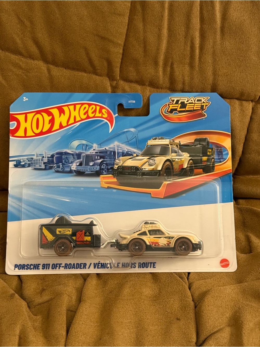 Hot Wheels Porsche 911 Off-Roader with Trailer